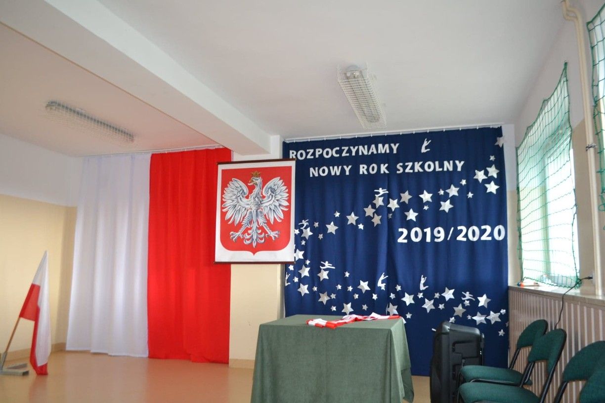 Uroczyste rozpoczęcie roku szkolnego 2019/2020 w Szkole Podstawowej w Romanowie